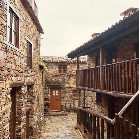 Casas Do Talasnal בית נופש *