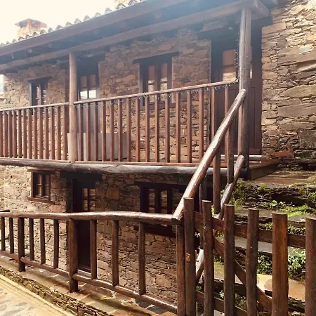 Casas Do Talasnal * Lousa (Central Portugal)